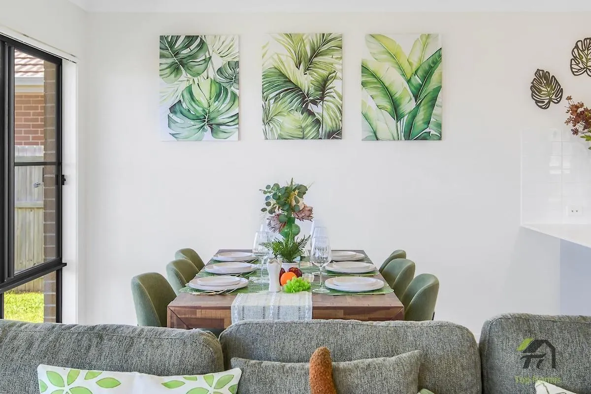 Holiday home Forest Castle In A Quiet Single-Story House In Coomera Gold Coast Australia